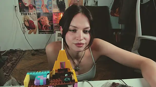 Niky  Jess online show from March 4, 12:31 pm