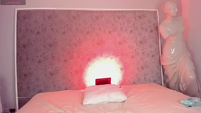 Snapshot of Ari_sunshine_ chatting on September 23, 5:02 am Ari sunshine  online show from September 23, 5:02 am