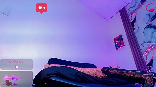 nicol gill  online show from May 13, 3:37 am