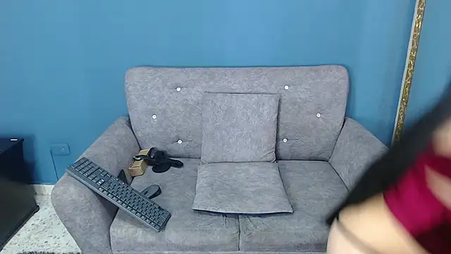 Maevewild online show from February 4, 9:10 pm