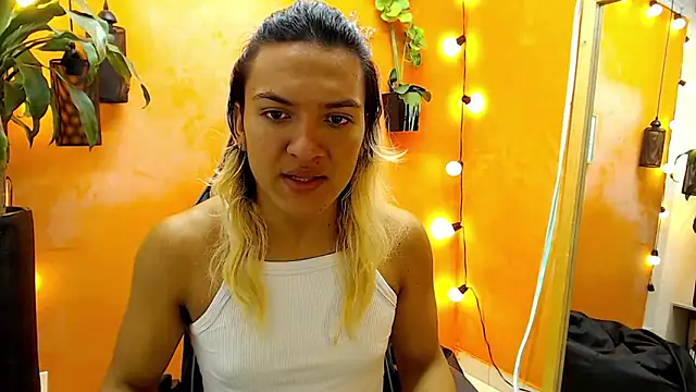 aslyhernandez 7 online show from January 28, 11:28 am