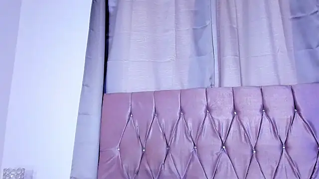 Ashley piinkk  online show from March 20, 1:37 pm