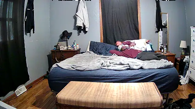 SirSubtrainer online show from April 24, 12:02 am