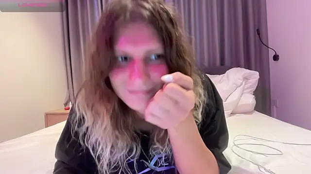 Alice Pinkhead online show from February 5, 7:46 am