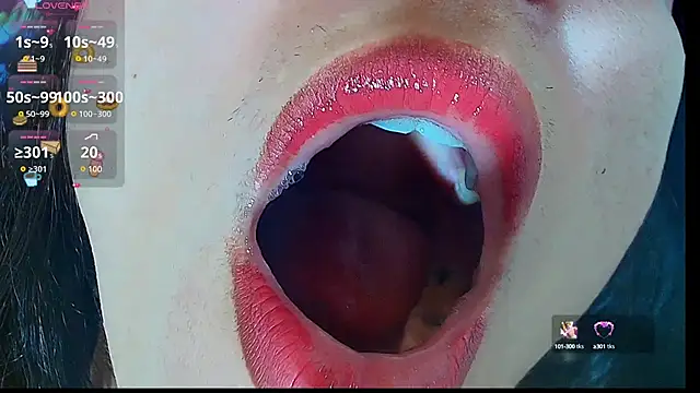 Snapshot of Angel-dust09 chatting on September 20, 1:44 am Angel-dust09 online show from September 20, 1:44 am