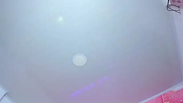 Daisy  rose online show from December 22, 2:49 am