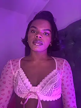 CamiEstrada online show from September 13, 6:30 am