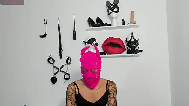 Snapshot of Sabrina_Rosse__ chatting on February 14, 3:11 am Sabrina Rosse online show from February 14, 3:11 am