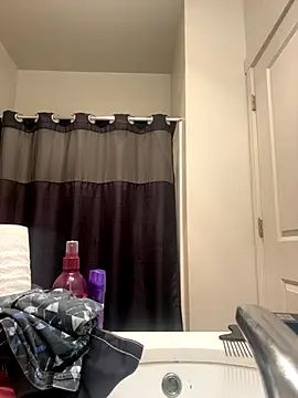 Snapshot of TransboyJay chatting on September 15, 6:24 pm TransboyJay online show from September 15, 6:24 pm