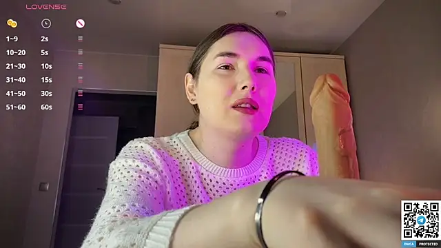 Maria Bowie online show from April 10, 8:09 am