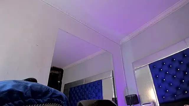 Eyleen Santos online show from January 13, 8:06 pm