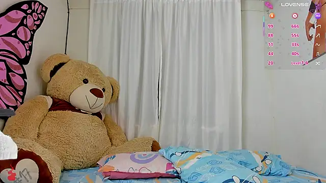 sweet amalia4 online show from September 26, 8:06 pm