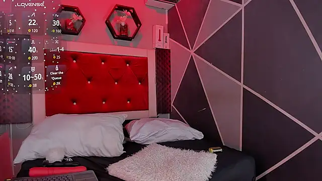 BritannyClaire online show from September 19, 7:03 am