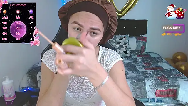 giuliana andrade online show from December 19, 1:44 am