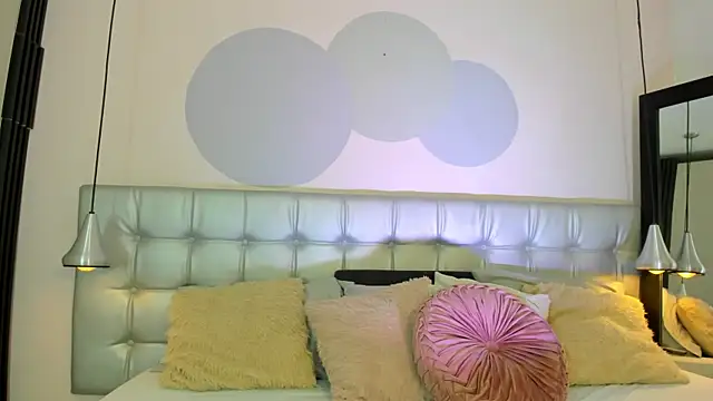 sammybrunette1 online show from March 14, 8:11 pm