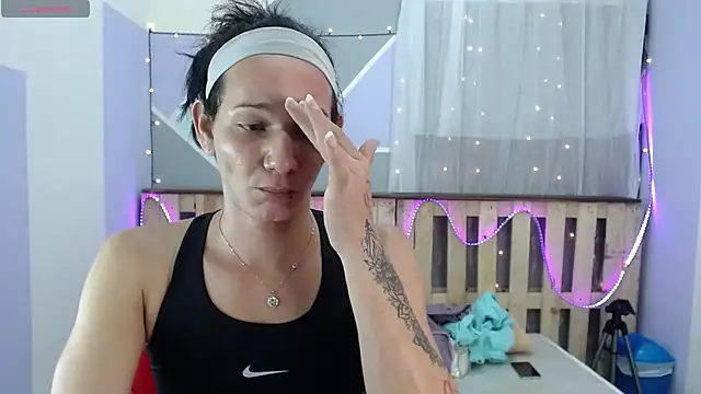 Michellcockxxx online show from February 6, 2:55 am