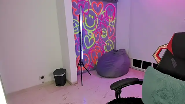 GEANNAROSE online show from March 9, 2:07 am