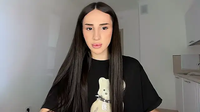 Kim Oberlin  online show from March 27, 12:06 pm