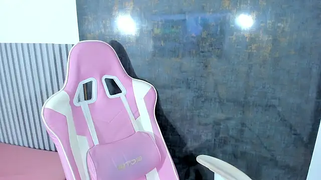 lana boomer online show from October 9, 8:43 pm