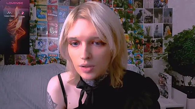 Simona Rain online show from November 4, 12:10 am