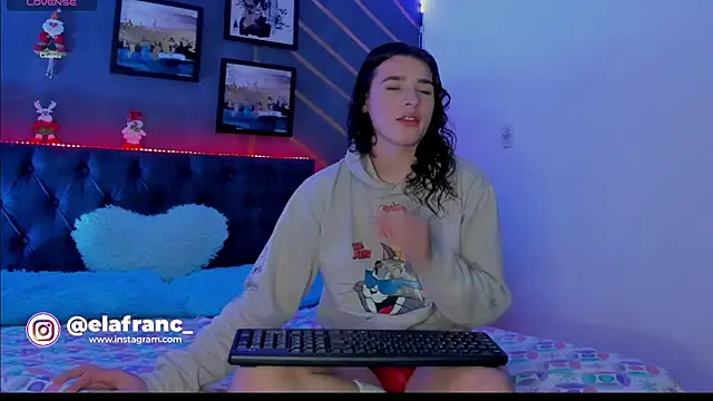 elafranco  online show from December 25, 10:16 pm