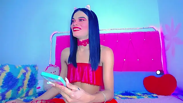 Theylor Rouse online show from March 18, 5:06 am