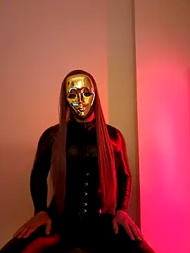 NoraInMask online show from March 11, 6:52 pm