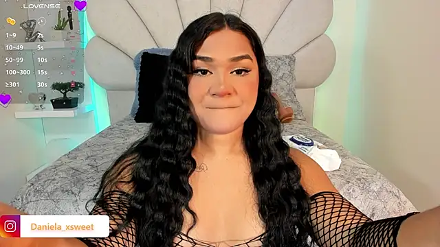 Danielaangelina online show from November 5, 6:46 am