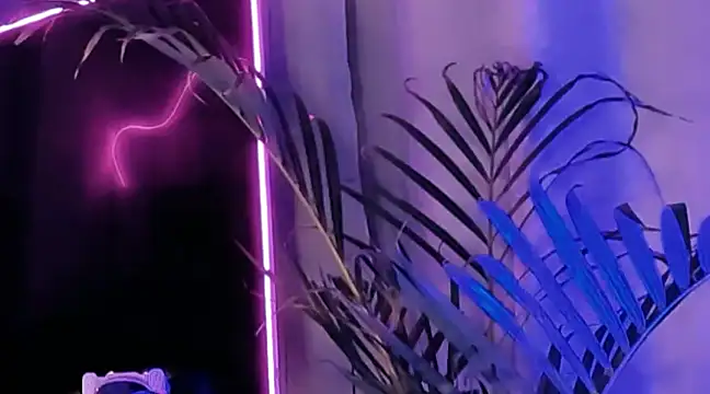 innocentloverss online show from March 14, 4:46 pm