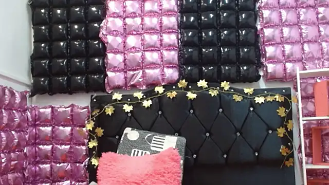 poisondost hot online show from February 22, 5:35 pm