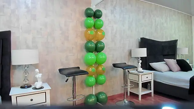 NahomyCarther online show from March 22, 12:37 am