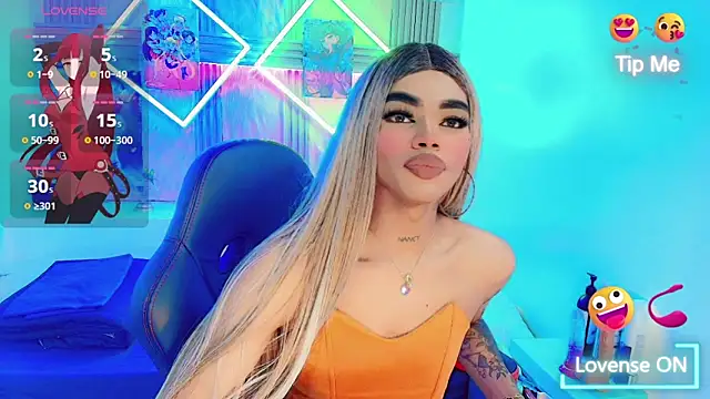 Snapshot of jymena_xxx chatting on October 14, 9:15 pm jymena xxx online show from October 14, 9:15 pm
