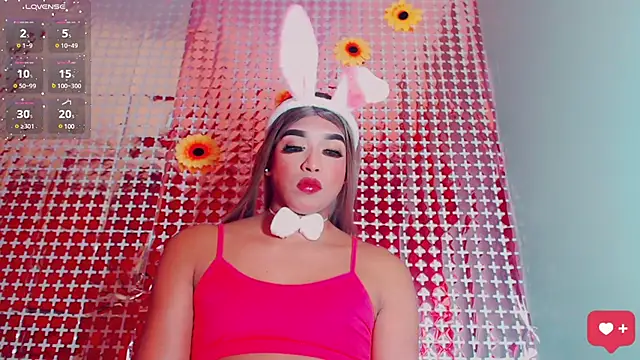 kiara hott online show from March 9, 10:41 pm