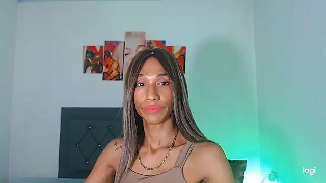 red veltet online show from April 6, 5:35 pm