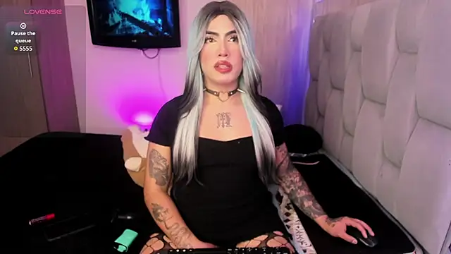 Sophie whitexxx online show from January 12, 6:04 pm