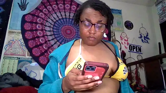 GardeniaFields online show from April 19, 8:26 am