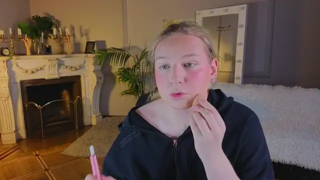 Jes Solar online show from October 6, 12:05 pm