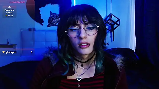 goth minerva online show from September 18, 2:11 pm