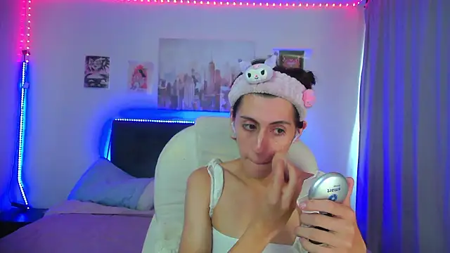 goth minerva online show from January 17, 1:52 pm