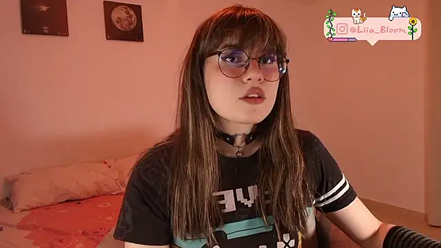 Liia-Bloom online show from September 13, 3:01 am