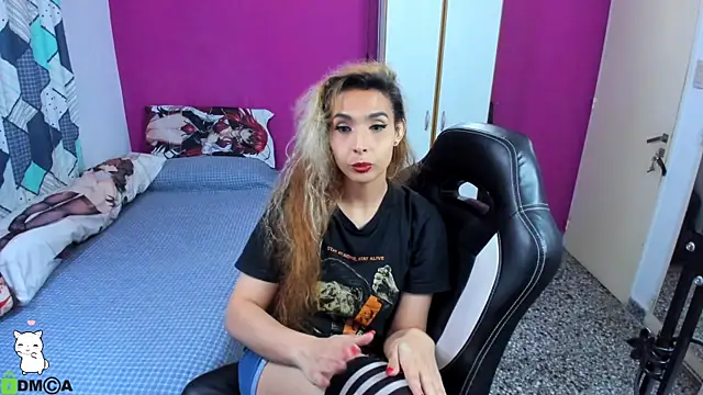 Snapshot of Sweet-Secret_ chatting on October 21, 9:38 pm Sweet-Secret online show from October 21, 9:38 pm