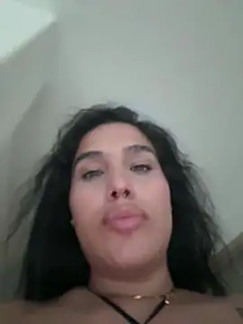 Bella  Wood online show from March 5, 9:31 pm