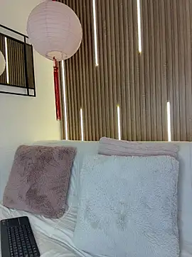 MylaDreams online show from February 24, 3:43 am