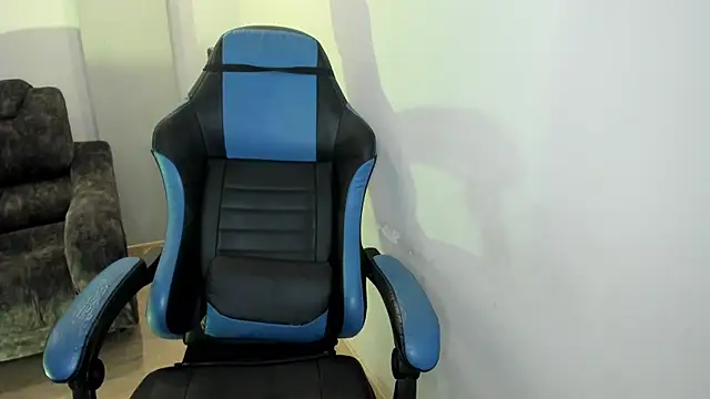 Scarbadgirl  online show from October 31, 3:49 am