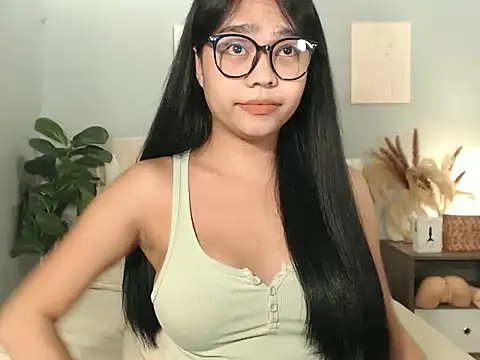HotAsianGabby69 online show from May 28, 10:02 am