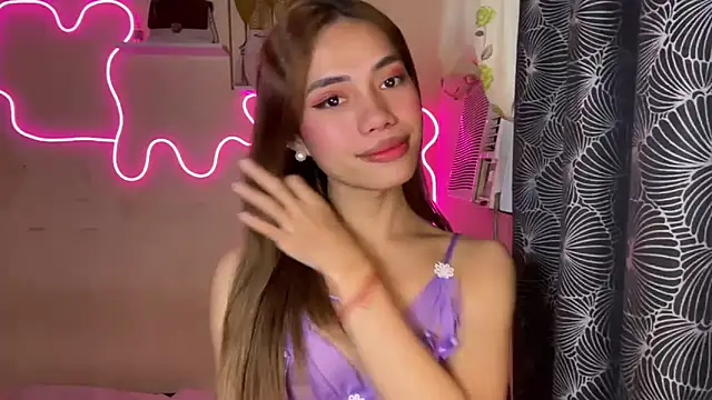 Snapshot of Lovelynikki03 chatting on September 29, 8:30 pm Lovelynikki03 online show from September 29, 8:30 pm