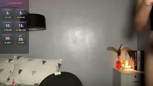 Snapshot of Demi_Maddison chatting on October 10, 4:41 pm Demi Maddison online show from October 10, 4:41 pm