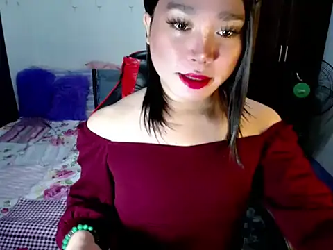 Urassiansweetcummer online show from September 13, 3:12 am