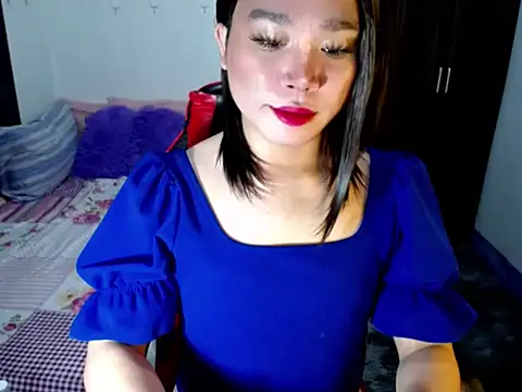 Urassiansweetcummer online show from September 25, 2:40 am