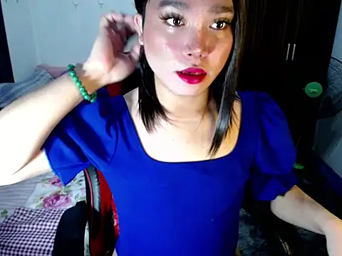 Urassiansweetcummer online show from September 26, 2:41 am